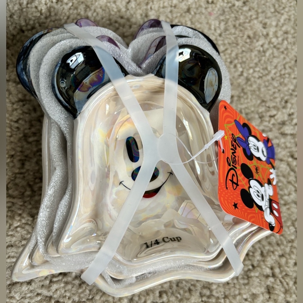 Mickey and Minnie Ghost Measuring Cups